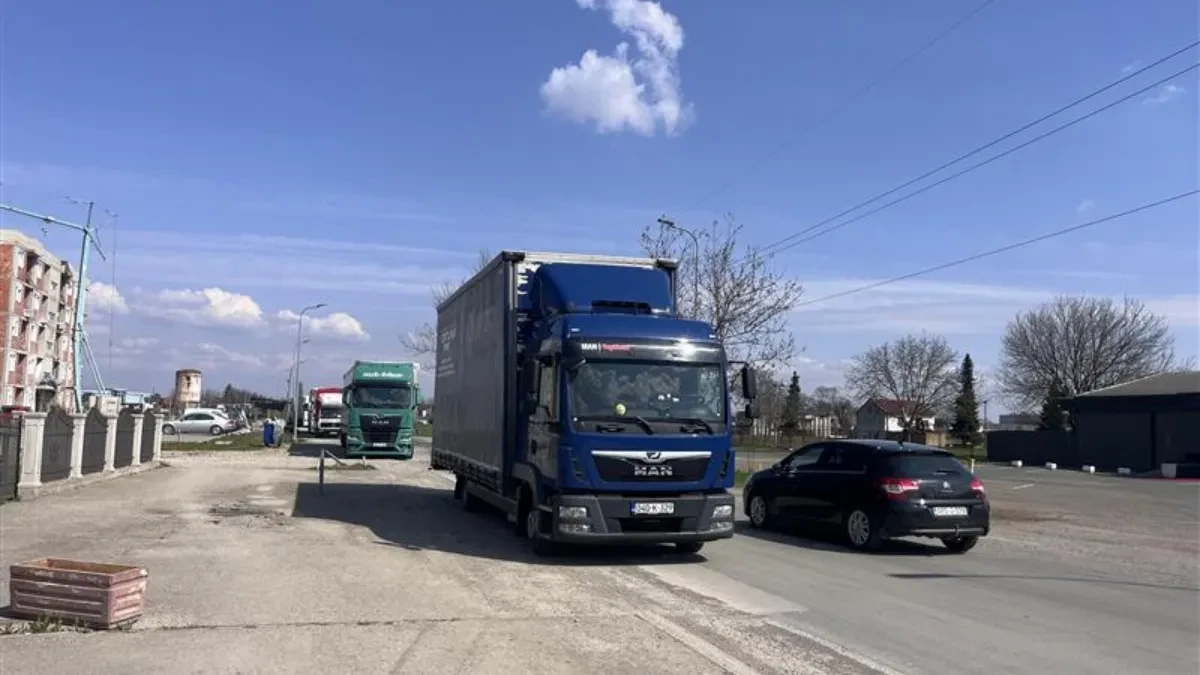 POČINJE DVODNEVNA BLOKADA CRNOGORSKE GRANICE Rampa za teretni saobraćaj, pobuna protiv licemerja EU