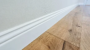 Ako sredi bele, srediće onda sve živo: Kako očistiti lajsne, skida sve, prljavštine bukvalno beži od ovoga