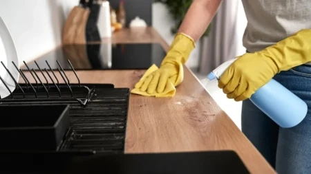 HIT TRIK KOJI JE ZALUDEO SVET Uzela OBIČAN krastavac i napravila ČUDO – hemija pada u zaborav!