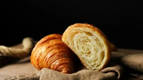 PUTER KIFLE SE LISTAJU KAO KNJIGA Skinuli smo prašinu sa stare sveske i uzeli recept