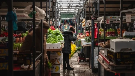 Dobra vest za kupce - jagode pojeftinile, stiže i jeftiniji mladi krompir 