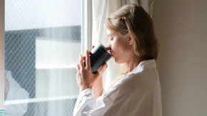 Par sastojaka i gotovo: Ovaj sok piju pred spavanje, a kažu da “pokreće” creva već ujutru