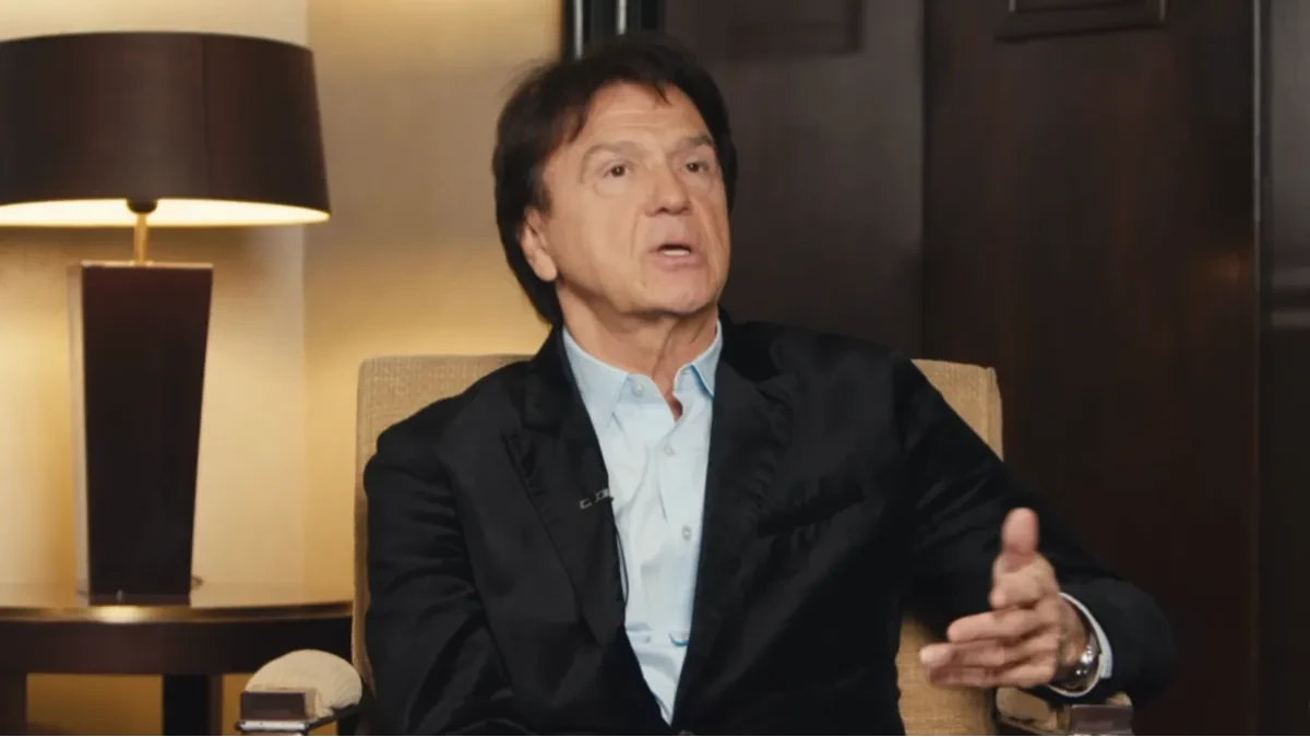 POSLE 40 GODINA RAZVEZALA Pevačica otkrila dugo čuvanu tajnu Zdravka Čolića: "Gola ga je čekala u krevetu, a on..."