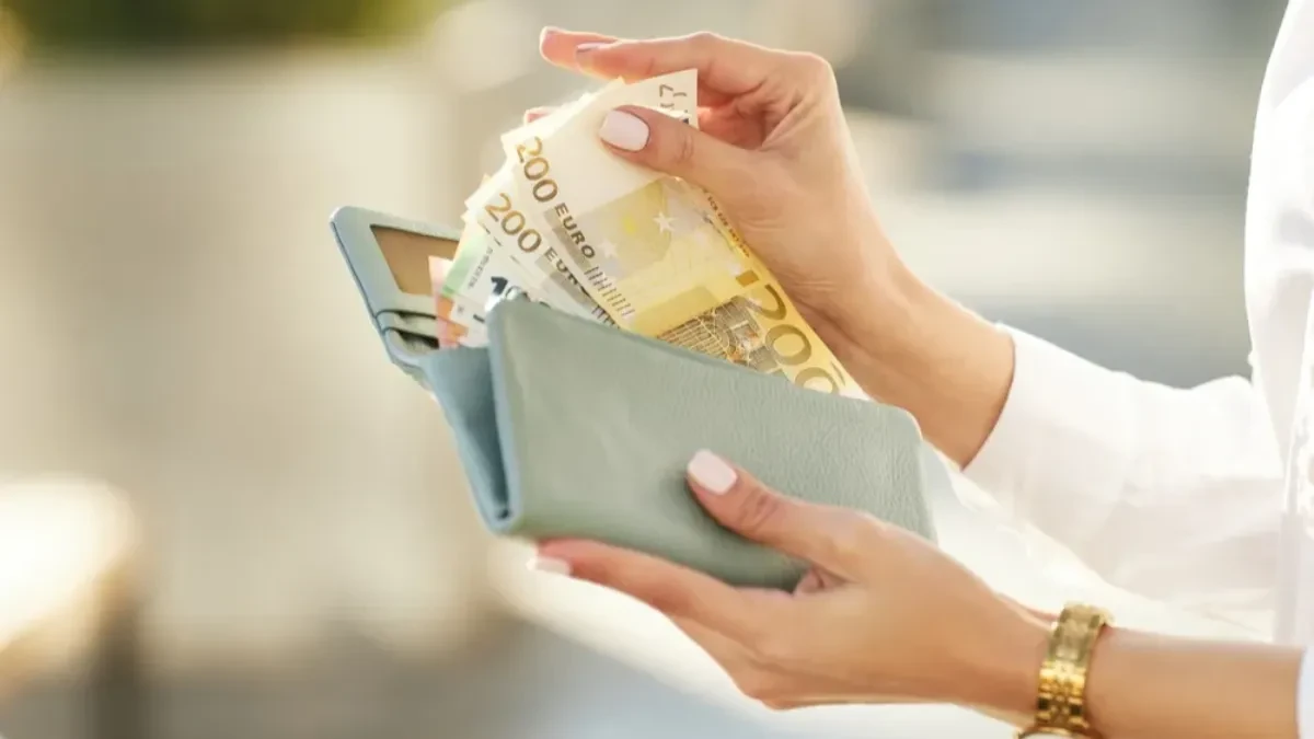 FINANSIJE SE POPRAVLJAJU, DOLAZI OPUŠTEN PERIOD 3 horoskopska znaka mogu da odahnu