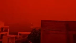 ŠTA JE KRVAVA KIŠA I KOLIKO JE OPASNA? Ljudi se plaše, a evo šta se krije iza misterioznog fenomena