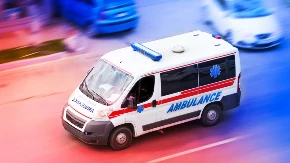 NOĆ U BEOGRADU MIRNA BEZ UDESA! Hitna intervenisala 128 puta