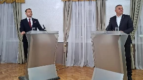 NAPET DUEL STANIVUKOVIĆA I MINIĆA: Verbalni rat o „političkim invalidima“ i propalim „Drinama“