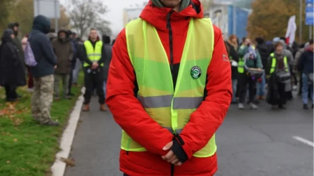 BLOKADERI PLJUJU JEDNI DRUGE ZBOG FOTELJA! Aleksićev saradnik opleo: "Kakav nivo opšteg neznanja, a hoće da dođu na vlast?!"