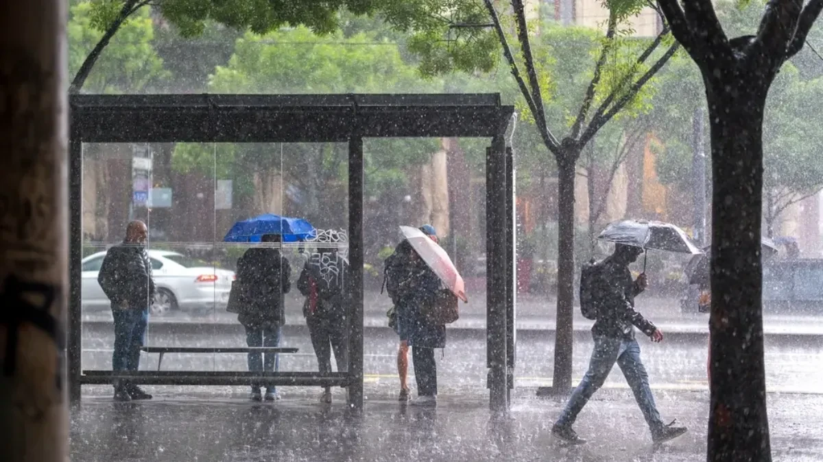 NE SKLANJAJTE KIŠOBRANE, NISMO ZAVRŠILI SA KIŠOM! Evo kakvo nas vreme očekuje sutra