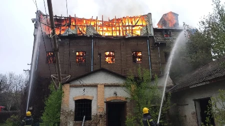 STARI MLIN ZAPALIO BLOKADERKIN MALOLETNI SIN? Skandal koji danima potresa Obrenovac dobija epilog