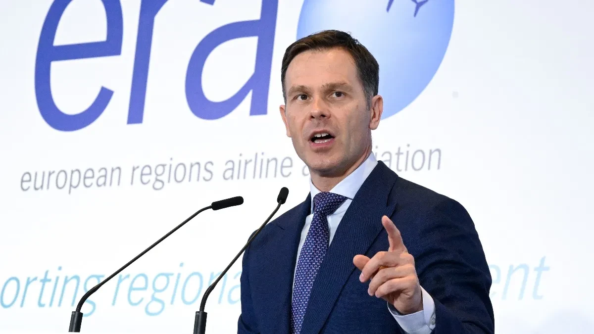 MALI ODGOVORIO NIKEZIĆU: Građanima ste dali zemlju pred bankrotom, mi dižemo plate na 1.000 evra 