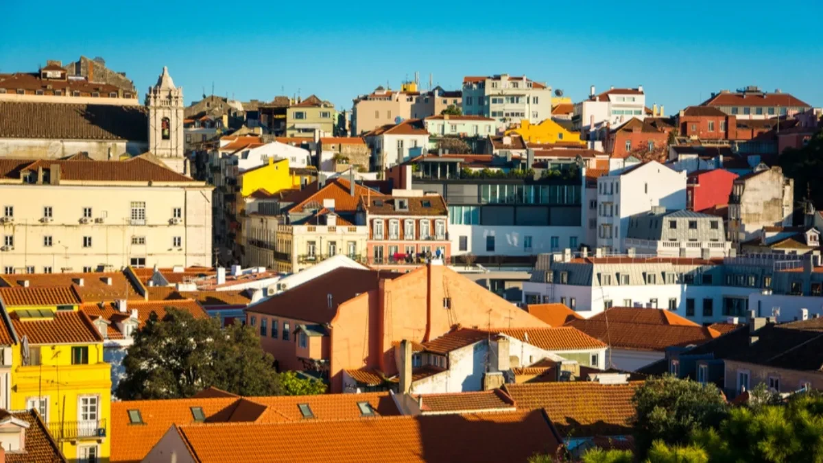 PORTUGALSKA PRESTONICA JE PROGLAŠENA ZA NAJŠARENIJI GRAD NA SVETU Ima 2.6 miliona boja - evo kako je to otkriveno