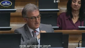 PODACI CRNI NA BELO: Ponoševac usred skupštine hvali Vučićevu ekonomsku politiku (VIDEO)