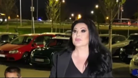 DRAGANA MIRKOVIĆ MORALA DA SE VRATI U SRBIJU! Napustila dvorac u Beču, pa otkrila razlog