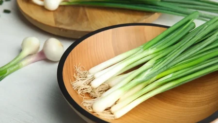 Jedete mladi luk svaki dan? Nećete verovati šta radi vašem organizmu!