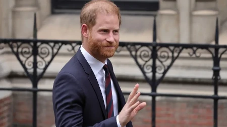 PRINC HARI OPASNO ĐUSKA Presladak trenutak sa devojčicom (4) raznežio sve, a tek kada čujete komentar supruge