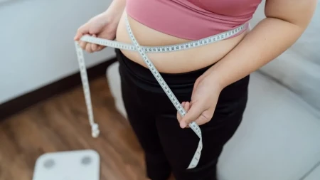 Ne odustajte od ravnog stomaka: Ove 4 vežbe daju rezultate i posle 50-e