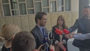 NASTAVAK SUĐENJA Kusturica utrčao u sud, Nešićeva: Traži da mi zabrane da budem novinar