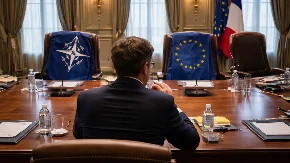 SKANDAL U PARIZU! Makron izbacio vrh EU i NATO sa ključnog samita!