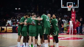 LITVANCI PREŽIVELI PARIZ Čudesni Rajt odveo Žalgiris u plej-of, Zvezda strepi