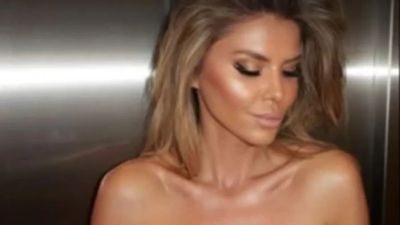 MLADENCI STIGLI U TAJNOSTI NA AZURNU OBALU Zatvoren restoran samo za njih, litrti najskupljeg šampanjca za goste!