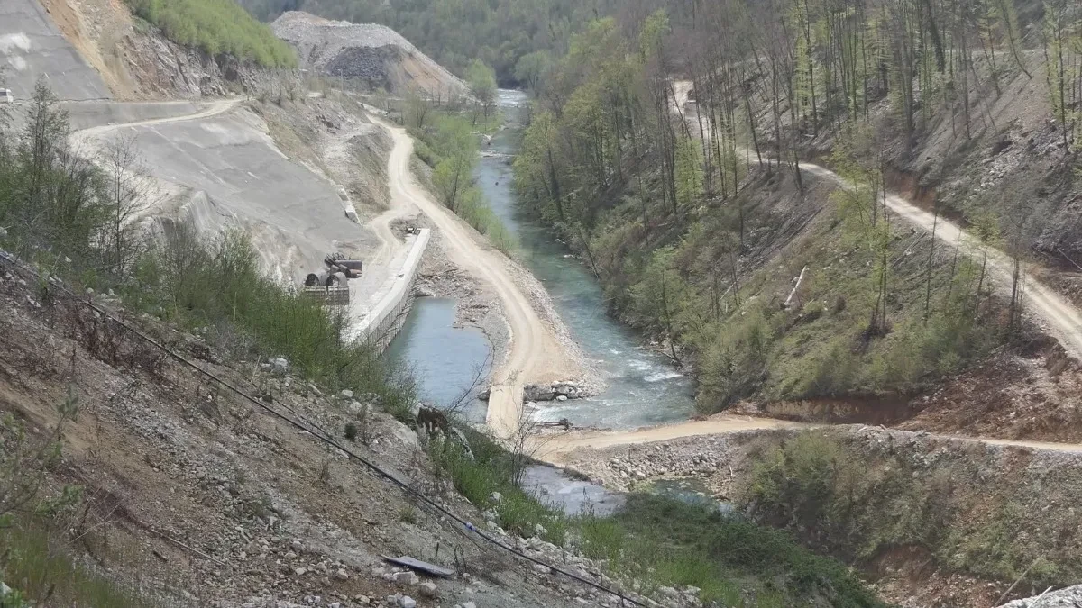 Trajaće preko 100 godina i napojiće vodom na hiljade građana: Radovi na izgradnji brane Svračkovo ubačeni u petu brzinu, gradilište bezbedno