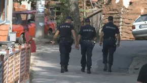 UMRO SLOBODAN IZ ODŽAKA KOJI JE HTEO DA UBIJE KOMŠINICE Izbo ih nožem, jednu polio benzinom