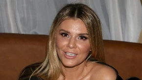 ULOŽIO 200.000 EVRA U NJU, A SADA OPET ODREŠIO KESU! Melina je pred venčanje imala posebne zahteve za muža milionera 