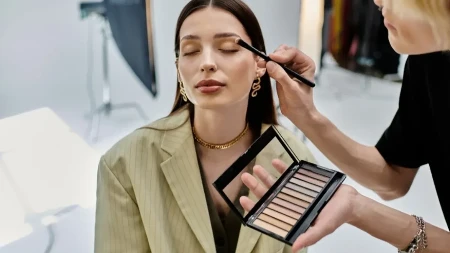 SENKA ZA SVE BOJE OČIJU Univerzalna i prelepa, prosto ostavlja bez daha, ali morate izabrati pravu nijansu