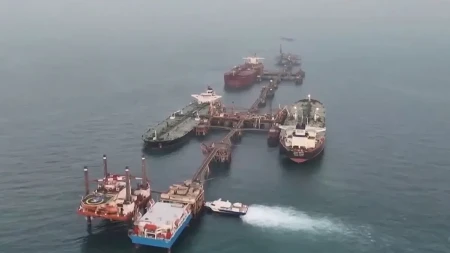 RAMPA NA ORMUZU! Iran zabranio prolaz, dva tankera zaustavljena 