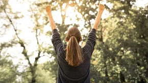 Ima li lepših vesti za njih stižu 20. aprila: 4 znaka Zodijaka ulaze u najjači period do sada, imaće para kao salate