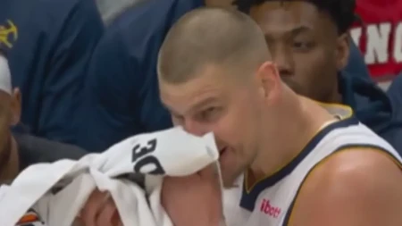 EDVARDS UDARIO NIKOLU Jokić krvav morao da izađe iz igre (VIDEO)