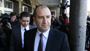 PUTINOV SAVEZNIK PREUZIMA KONTROLU NAD BUGARSKOM? Danas se odlučuje sudbina EU