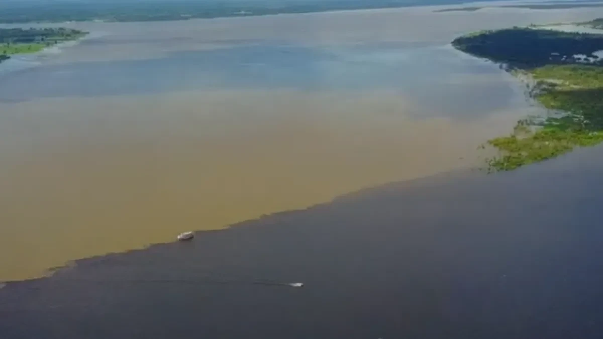 REDAK PRIRODNI FENOMEN FASCINIRA LJUDE U BRAZILU Snimak dve reke izgleda kao fotomontaža - evo zbog čega 