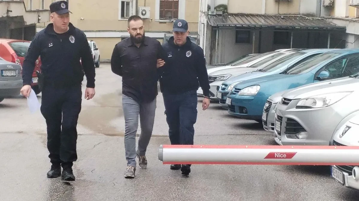 „KAKO VAS NIJE SRAMOTA, NJEGA TREBA NA KOLAC!“ Drama na suđenju za dvostruko ubistvo u kafiću Arilju 