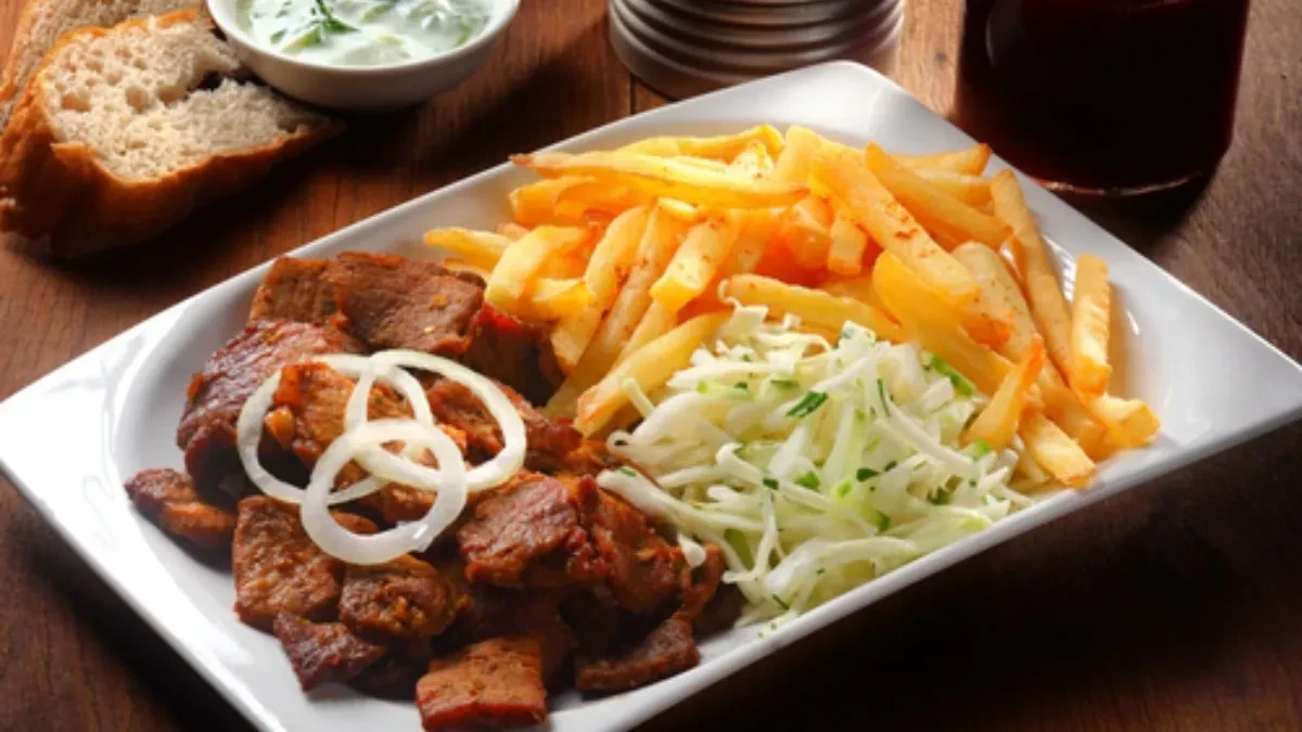 Srbi ih jedu do poslednjeg dinara: Lekar upozorio na namirnice koje zapušavaju arterije