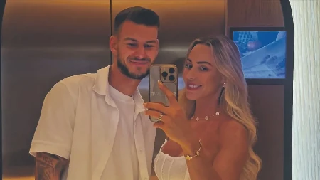 UHVATILA JARCA ZA ROGOVE Austrijska manekenka zaljubljena do ušiju