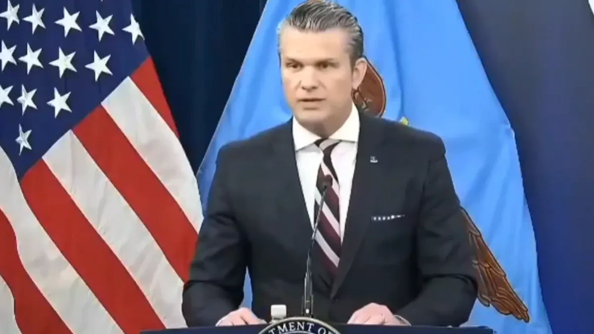 STIGAO JE ULTIMATUM Hegset je protiv generala, mora da ode