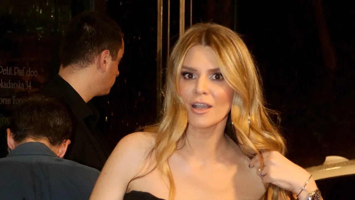 "ZNALI SMO DA MELINA ŠVRLJA, TO JE JAVNA TAJNA" Pevačica bez dlake na jeziku oplela po bivšoj ženi Harisa Džinovića