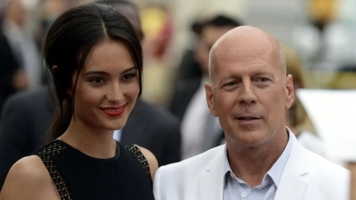 KOD BRUS VILISA ALCHAJMER UZEO MAHA Glumac sve u težem stanju! 