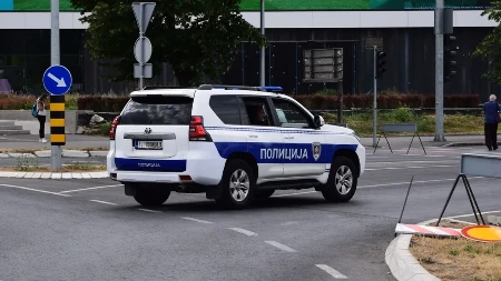 NAPAO TAKSISTU I OTEO NOVAC Uhapšen mladić (18) kod Kraljeva