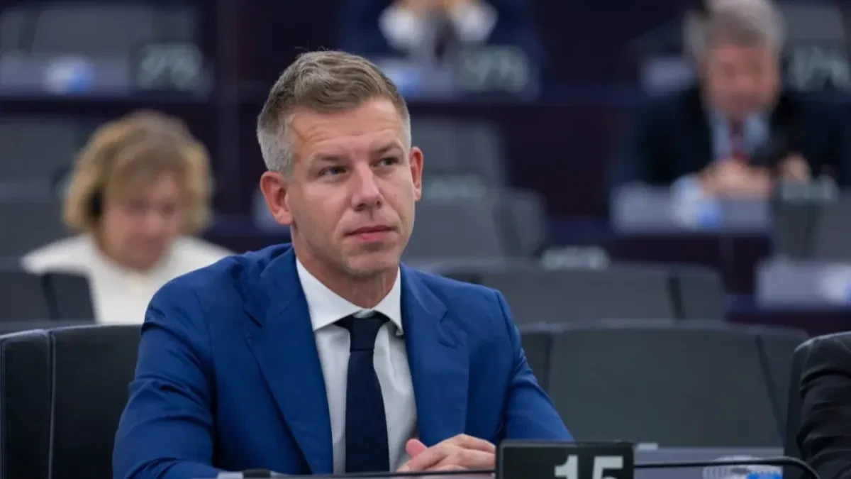 MAĐAR BI DA HAPSI PUTINA I NETANJAHUA Briselski pajac se razmahao, čega ga hladan tuš