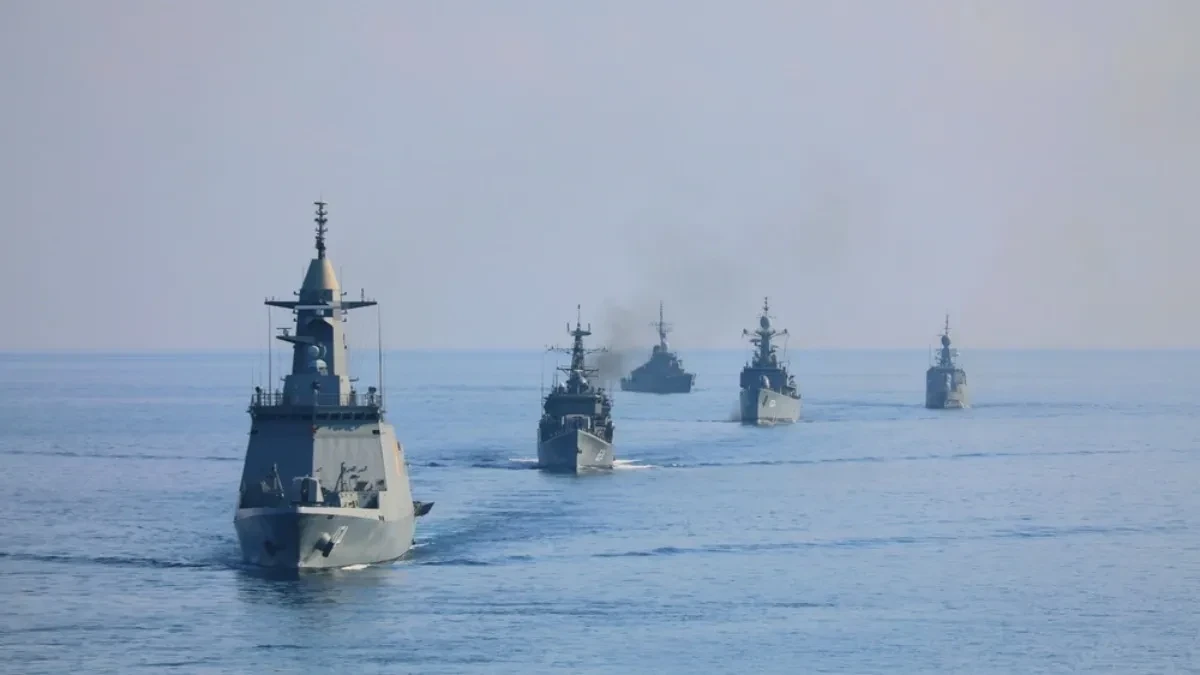 Tenzije na ključnom plovnom putu - prevaranti traže kriptovalute za prolaz