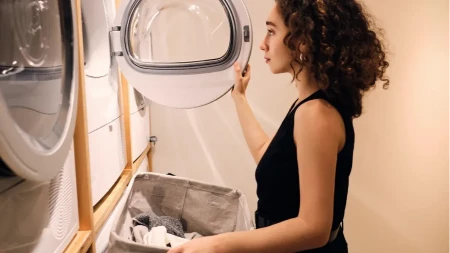 ZABORAVITE NA IZNOŠEN I BLED IZGLED VEŠA Sipajte samo jednu kašiku ovoga u bubanj - razlika je neverovatna