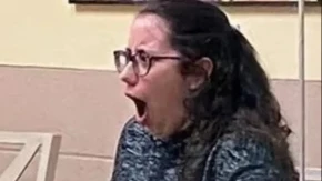 NEZAPAMĆENA PROSIDBA ZAPALILA MREŽE Nije imao para za prsten - kad je devojka videla poklon, vilica joj je pala od šoka!