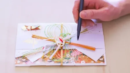 ''KOVERTA'' IZAZVALA RAT U REGIONU Evo koliko para ljudi daju na proslavama - cifre idu u nebo!