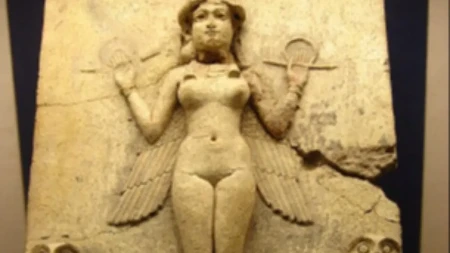 NJENO IME SU ŠAPUTALI KAD ŽELE DETE Priča o boginji života i rađanja