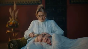 NATAŠA BEKVALAC ISKRENO O ODNOSU SA MAJKOM MIROM „Da se pitala ona, danas bih verovatno pevala u crkvenom horu“