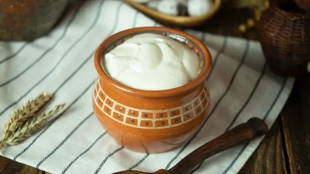 Napravite domaće kiselo mleko uz dva sastojka, bolje je od kupovnog