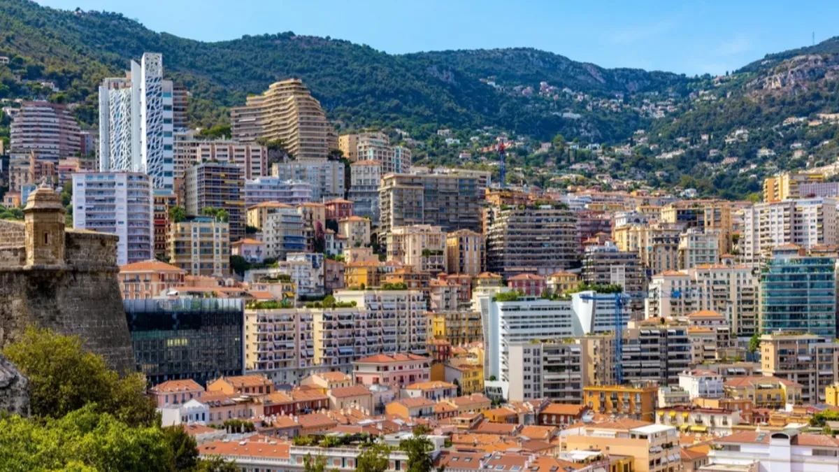 NEKO PROLIVA SVOJU KRV, NEKO ZGRĆE LOVU: On je sada kupio najskuplji stan na svetu!